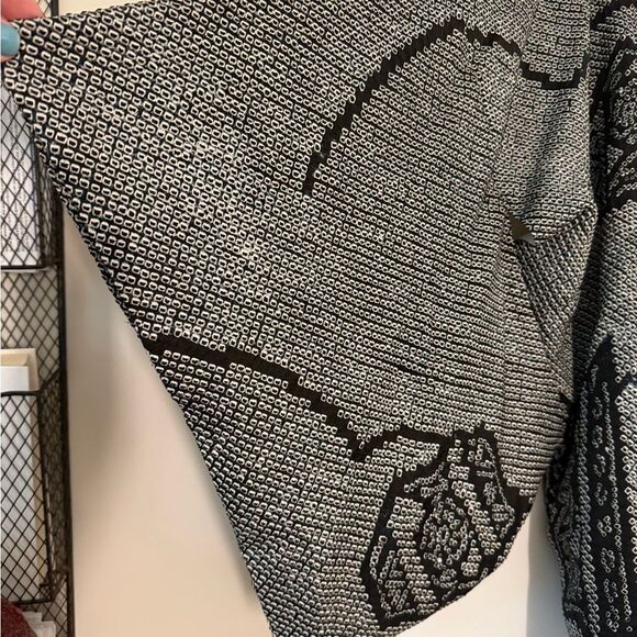 Women's Black and Gray Handmade Kimono Style Wrap - Picture 2 of 3